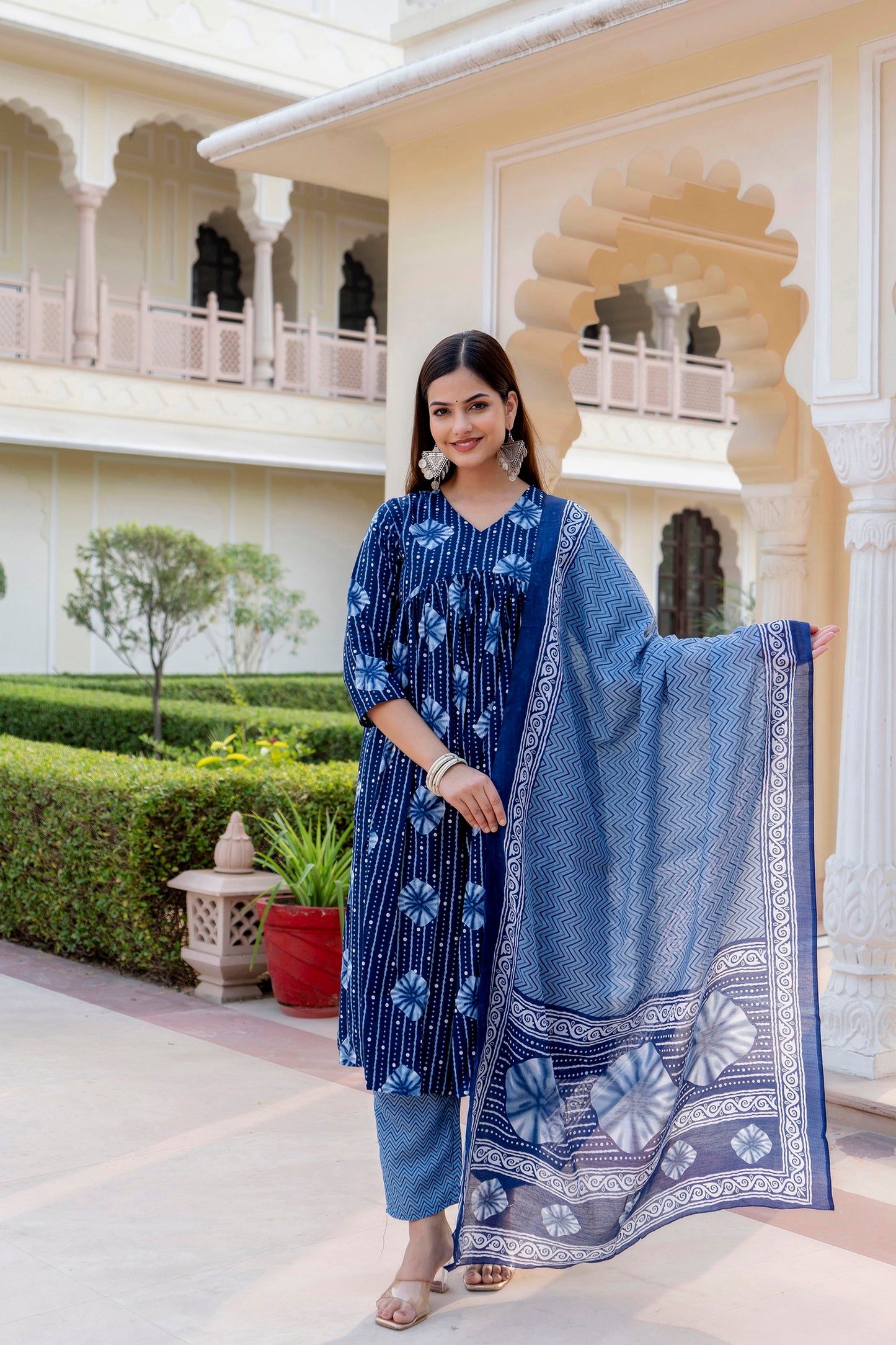 Women Blue Indigo Kurta and Pant Set With Dupatta