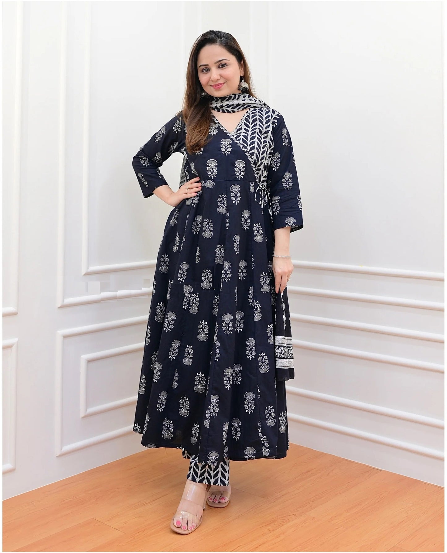 Women Block Printed Kurta Set with Dupatta In Black Color