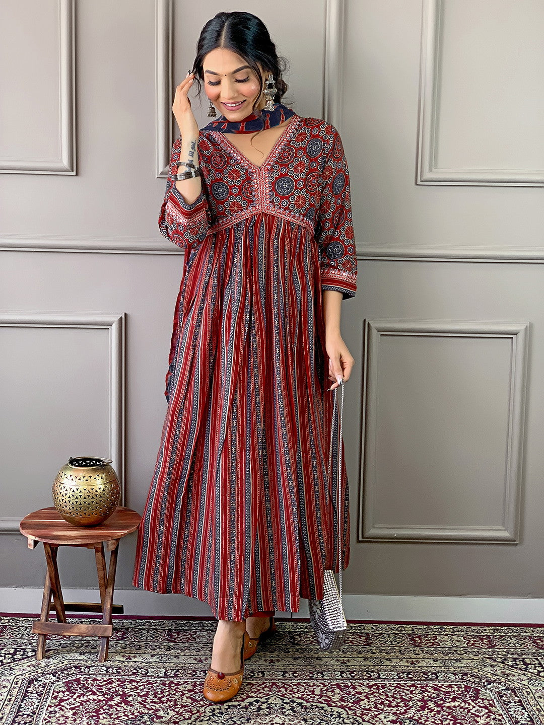 Oaitaari Printed Heavy Duppata Kurta Set With Bottom and Dupatta